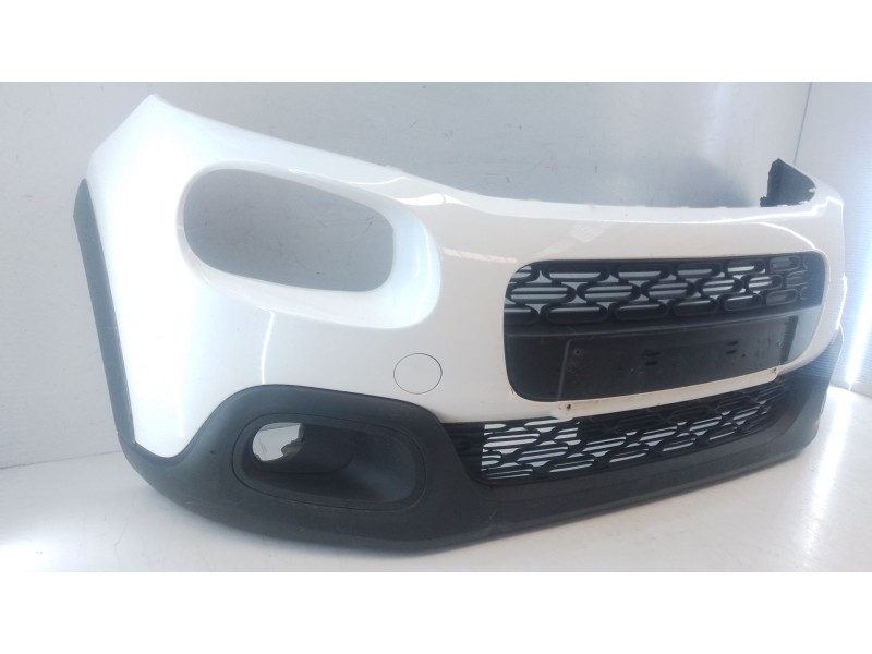 Recambio de paragolpes delantero para citroën c3 iii (sx) 1.2 vti 82 referencia OEM IAM   