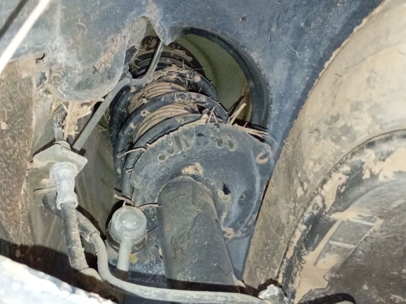 Recambio de amortiguador delantero derecho para volkswagen t-roc (a11, d11) 1.0 tsi referencia OEM IAM   