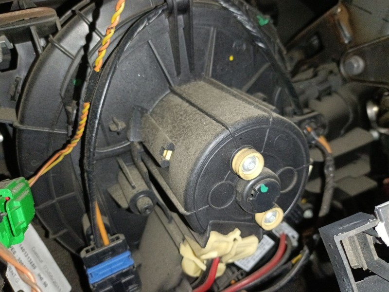 Recambio de ventilador calefaccion para fiat scudo autobús (270_, 272_) 2.0 d multijet referencia OEM IAM   