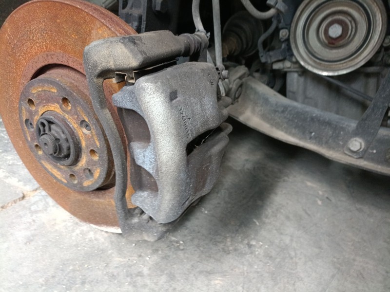 Recambio de pinza freno delantera derecha para fiat scudo autobús (270_, 272_) 2.0 d multijet referencia OEM IAM   