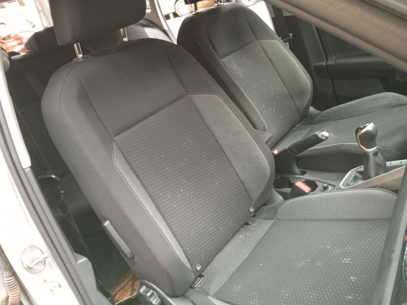 volkswagen taigo (cs1) del año 2024