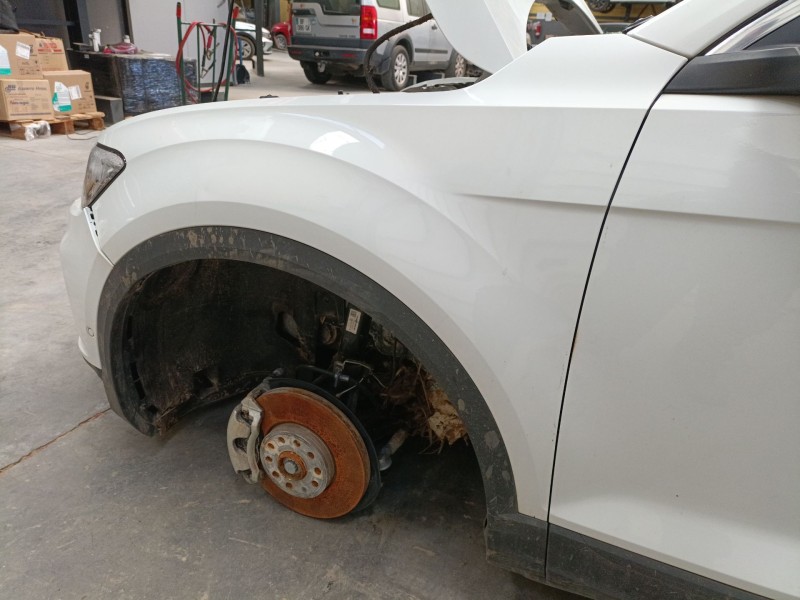 Recambio de aleta delantera izquierda para volkswagen t-roc (a11, d11) 1.0 tsi referencia OEM IAM   