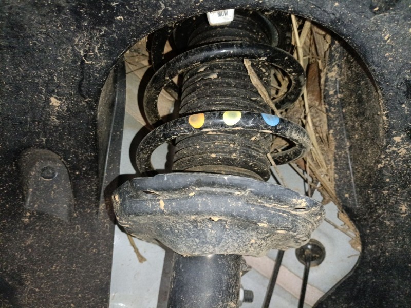 Recambio de amortiguador delantero izquierdo para volkswagen t-roc (a11, d11) 1.0 tsi referencia OEM IAM   