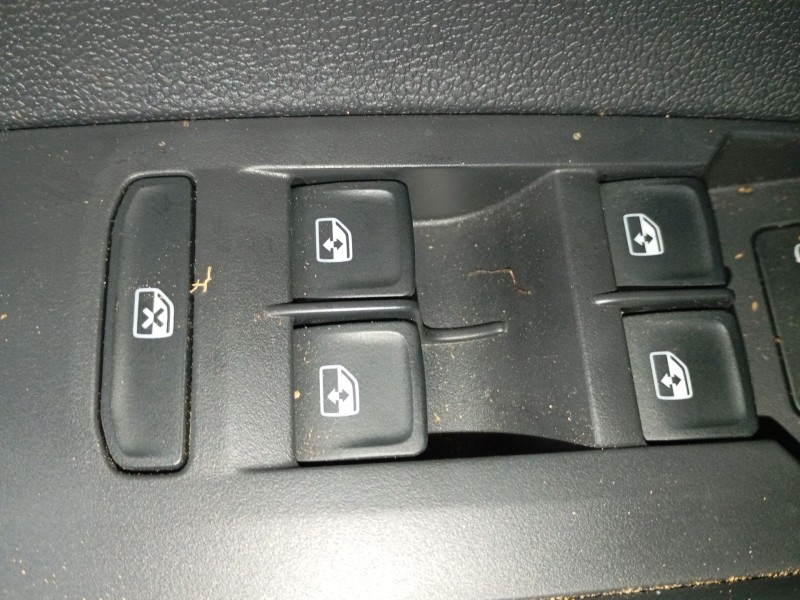 Recambio de mando elevalunas delantero izquierdo para volkswagen taigo (cs1) 1.0 tsi referencia OEM IAM   