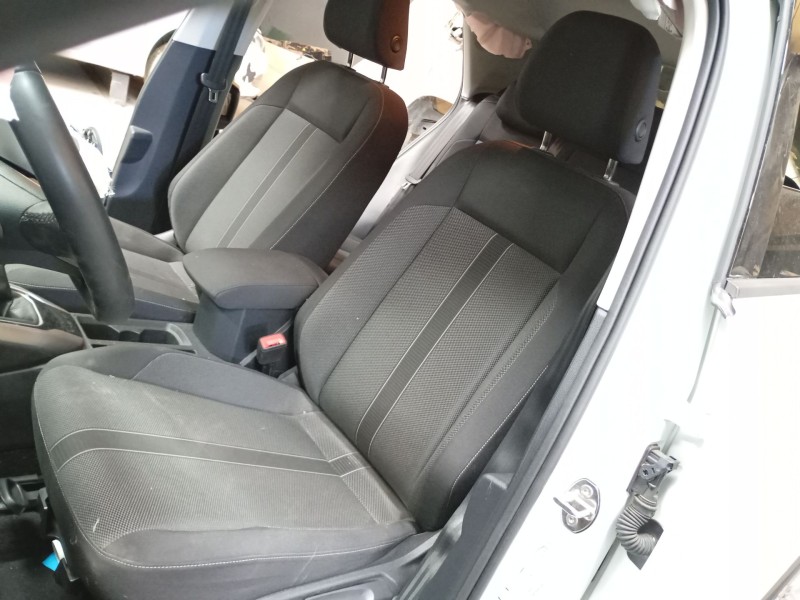 volkswagen t-roc (a11, d11) del año 2025