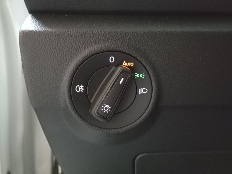 Recambio de mando luces para volkswagen t-roc (a11, d11) 2.0 tdi scr referencia OEM IAM   