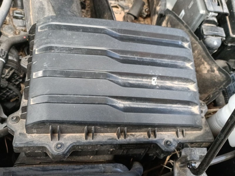 Recambio de filtro aire para volkswagen t-roc (a11, d11) 1.0 tsi referencia OEM IAM 5Q0139720F  