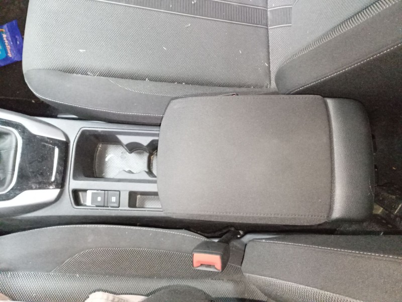 Recambio de consola central para volkswagen t-roc (a11, d11) 2.0 tdi scr referencia OEM IAM   