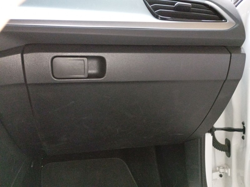 Recambio de guantera para volkswagen t-roc (a11, d11) 2.0 tdi scr referencia OEM IAM   