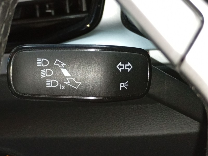 Recambio de mando intermitentes para volkswagen t-roc (a11, d11) 2.0 tdi scr referencia OEM IAM   