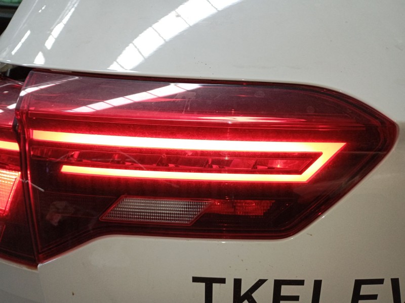 Recambio de piloto trasero izquierdo porton para volkswagen t-roc (a11, d11) 2.0 tdi scr referencia OEM IAM   