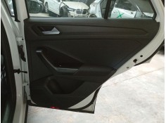 GUARNECIDO PUERTA TRASERA DERECHA 