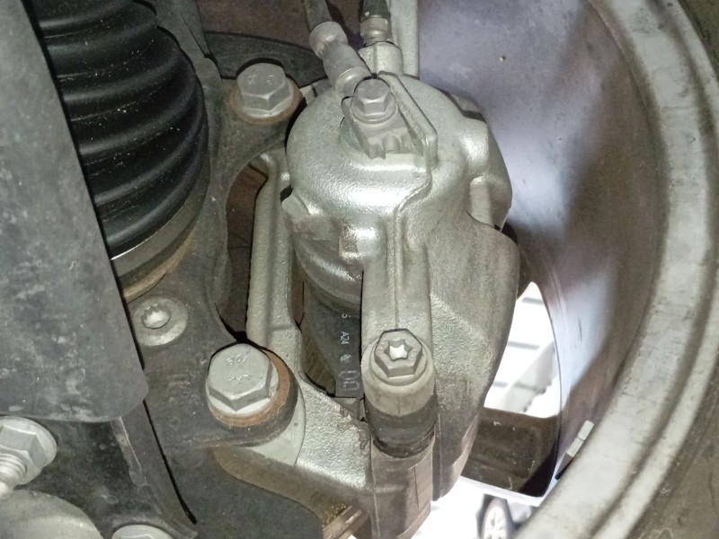 Recambio de pinza freno delantera izquierda para volkswagen t-roc (a11, d11) 2.0 tdi scr referencia OEM IAM   