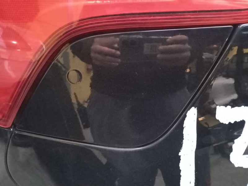 Recambio de tapa exterior combustible para ford focus iii 1.6 tdci referencia OEM IAM   