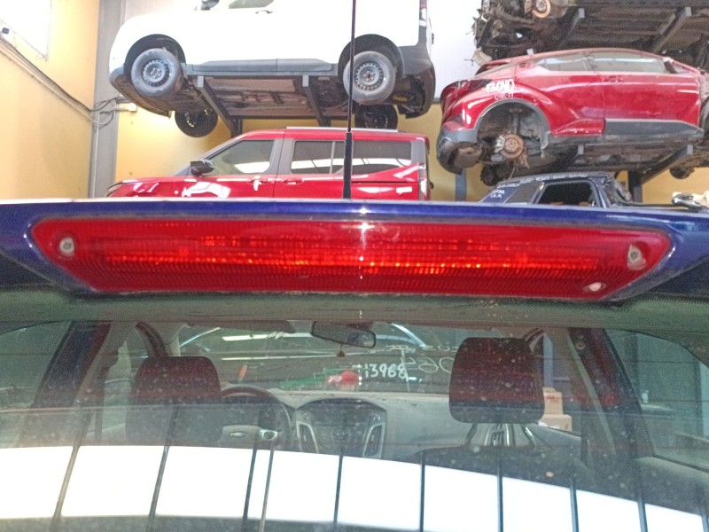 Recambio de luz central de freno para ford focus iii 1.6 tdci referencia OEM IAM   