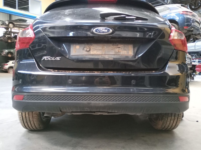 Recambio de paragolpes trasero para ford focus iii 1.6 tdci referencia OEM IAM   