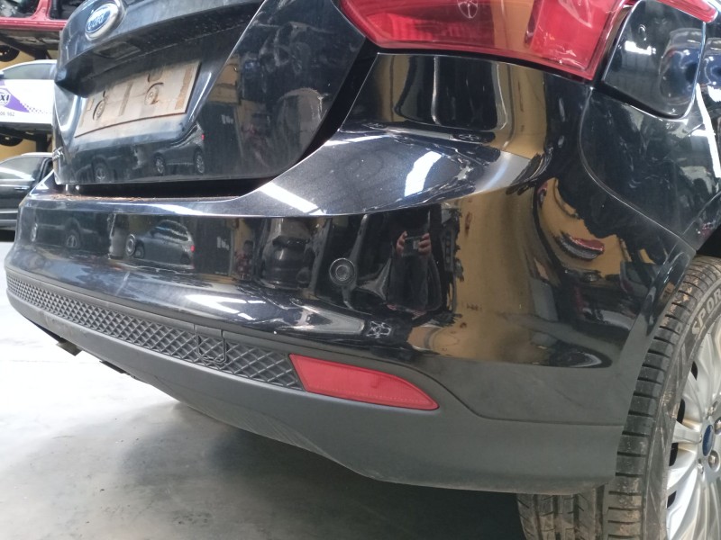 Recambio de paragolpes trasero para ford focus iii 1.6 tdci referencia OEM IAM   