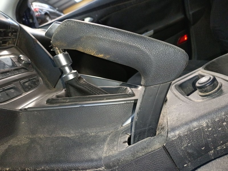 Recambio de palanca freno de mano para ford focus iii 1.6 tdci referencia OEM IAM   