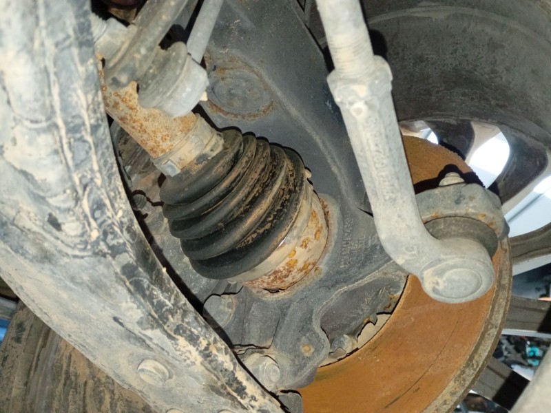 Recambio de mangueta delantera derecha para ford focus iii 1.6 tdci referencia OEM IAM   