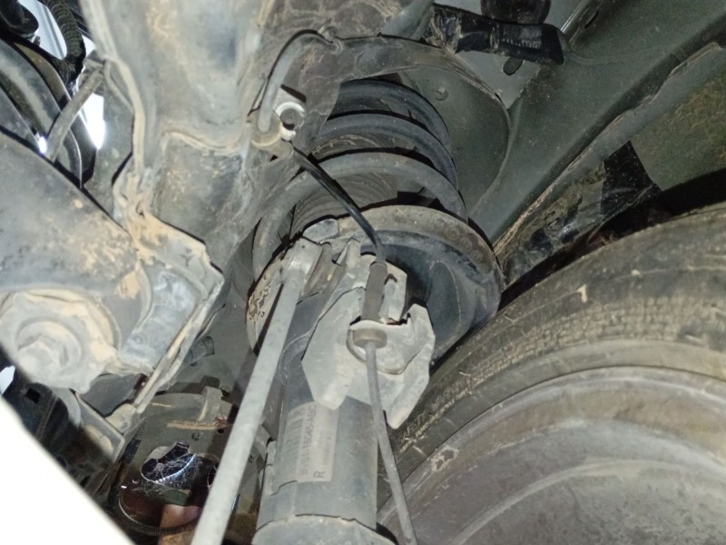 Recambio de amortiguador delantero derecho para ford focus iii 1.6 tdci referencia OEM IAM   