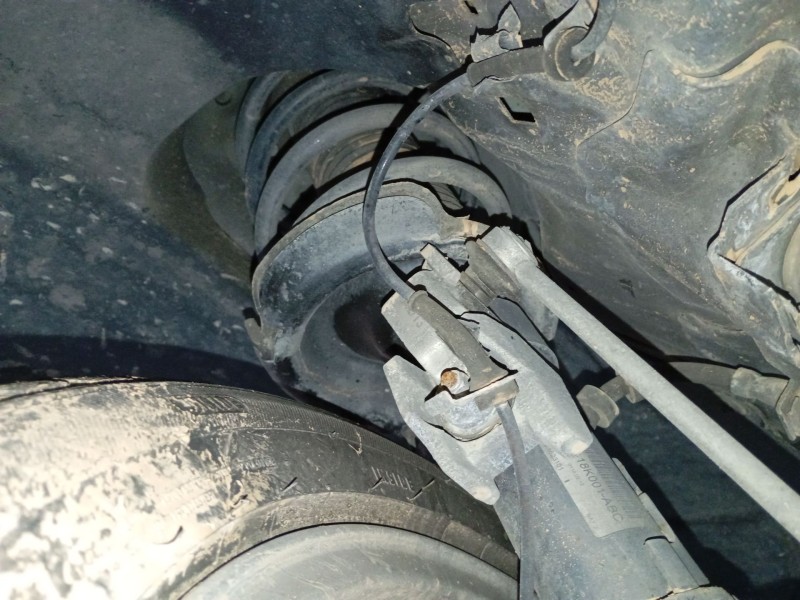 Recambio de amortiguador delantero izquierdo para ford focus iii 1.6 tdci referencia OEM IAM   