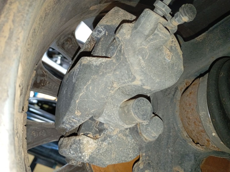 Recambio de pinza freno delantera derecha para ford focus iii 1.6 tdci referencia OEM IAM   