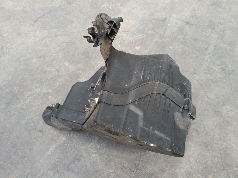 Recambio de filtro aire para ford focus iii 1.6 tdci referencia OEM IAM   