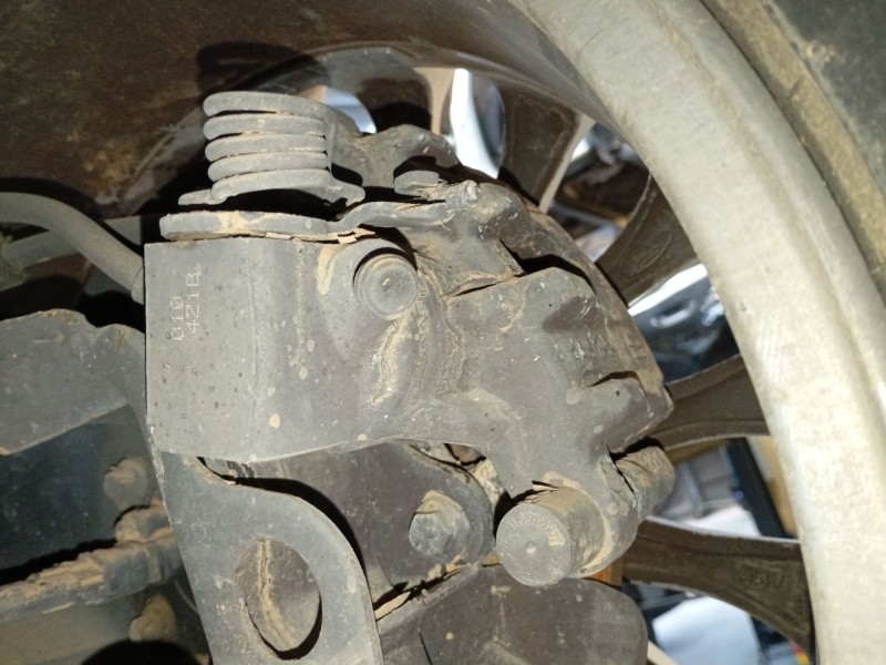 Recambio de pinza freno trasera derecha para ford focus iii 1.6 tdci referencia OEM IAM   