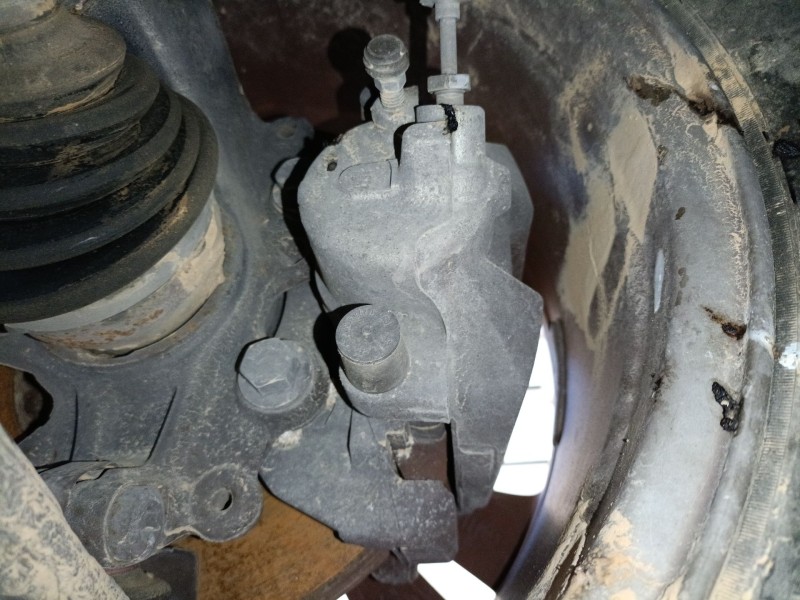 Recambio de pinza freno delantera izquierda para ford focus iii 1.6 tdci referencia OEM IAM   