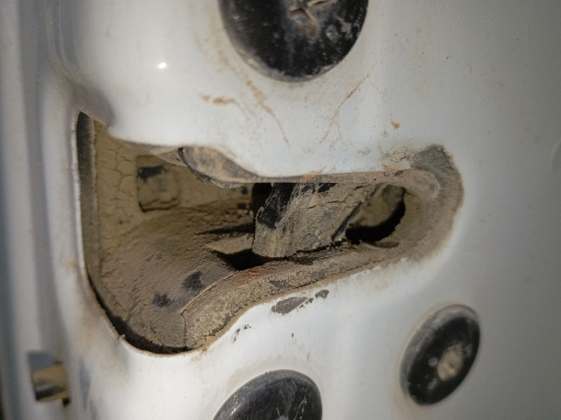 Recambio de cerradura puerta trasera derecha para dacia logan ii 1.5 dci / blue dci 75 referencia OEM IAM   