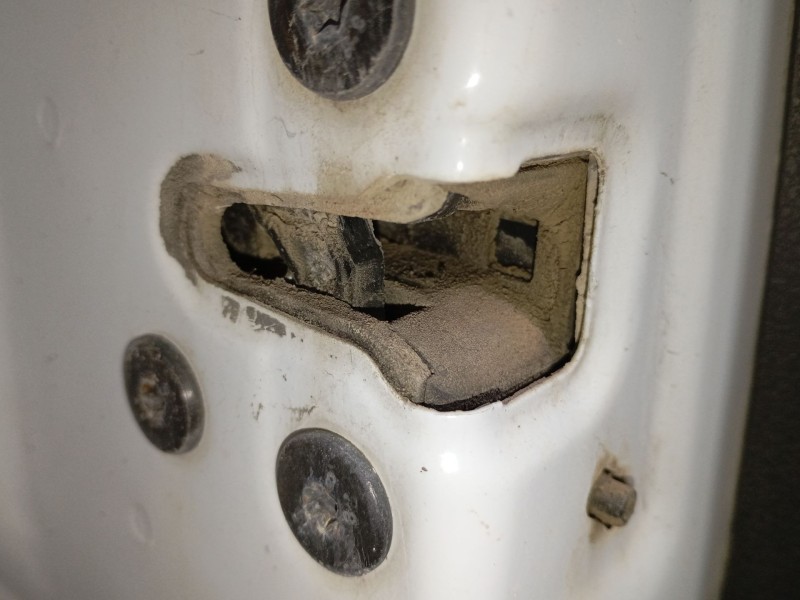 Recambio de cerradura puerta trasera izquierda para dacia logan ii 1.5 dci / blue dci 75 referencia OEM IAM   