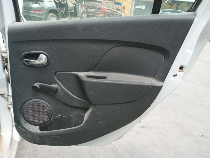 Recambio de guarnecido puerta trasera derecha para dacia logan ii 1.5 dci / blue dci 75 referencia OEM IAM   