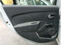 GUARNECIDO PUERTA TRASERA IZQUIERDA 