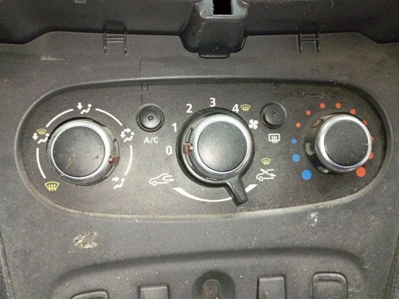 Recambio de mando calefaccion / aire acondicionado para dacia logan ii 1.5 dci / blue dci 75 referencia OEM IAM   