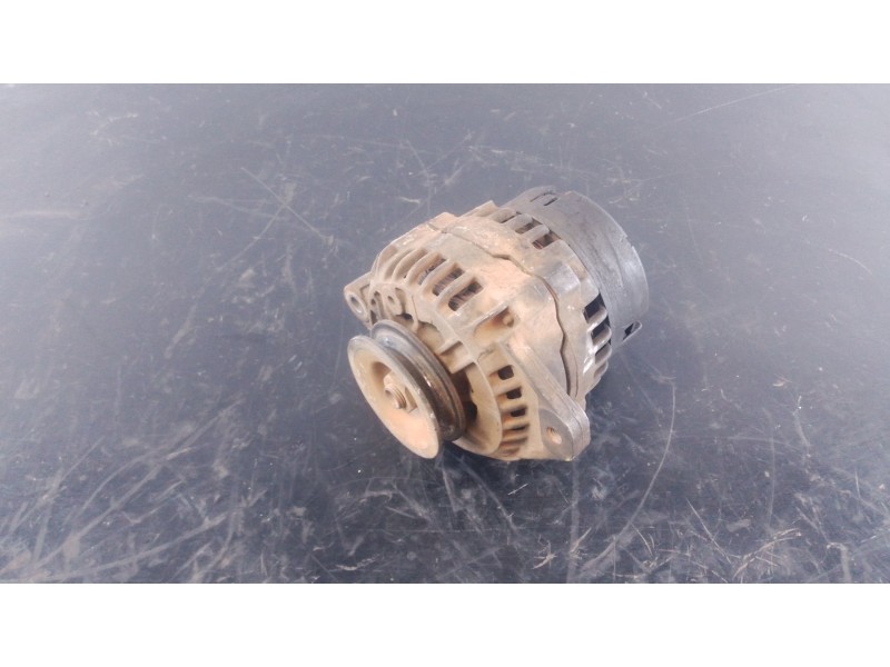 Recambio de alternador para nissan terrano ii (r20) 2.7 tdi 4wd referencia OEM IAM   