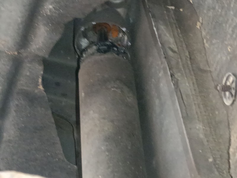 Recambio de amortiguador trasero izquierdo para ford focus iii 1.5 tdci referencia OEM IAM   