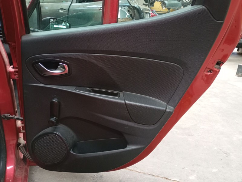 Recambio de guarnecido puerta trasera derecha para renault clio iv (bh_) 1.5 dci 75 referencia OEM IAM   