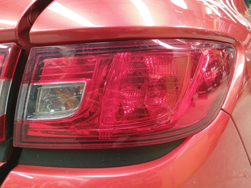 Recambio de piloto trasero derecho para renault clio iv (bh_) 1.5 dci 75 referencia OEM IAM   