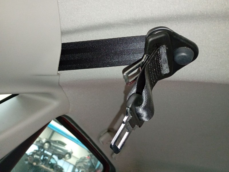 Recambio de cinturon seguridad trasero central para renault clio iv (bh_) 1.5 dci 75 referencia OEM IAM   