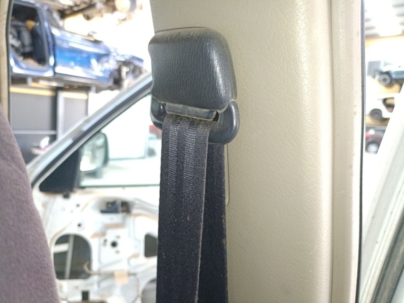 Recambio de cinturon seguridad delantero derecho para nissan terrano ii (r20) 2.7 tdi 4wd referencia OEM IAM   