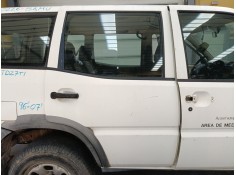 Recambio de puerta trasera derecha para nissan terrano ii (r20) 2.7 tdi 4wd referencia OEM IAM   