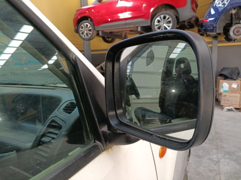 Recambio de retrovisor derecho electrico para nissan terrano ii (r20) 2.7 tdi 4wd referencia OEM IAM   