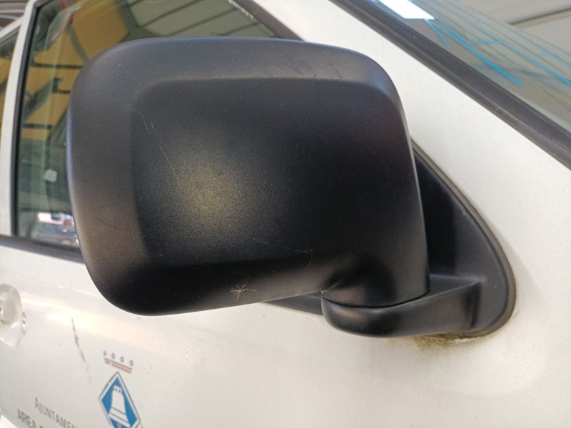 Recambio de retrovisor derecho electrico para nissan terrano ii (r20) 2.7 tdi 4wd referencia OEM IAM   
