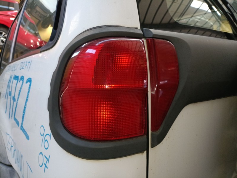 Recambio de piloto trasero izquierdo para nissan terrano ii (r20) 2.7 tdi 4wd referencia OEM IAM   