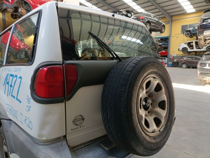 Recambio de porton trasero para nissan terrano ii (r20) 2.7 tdi 4wd referencia OEM IAM   