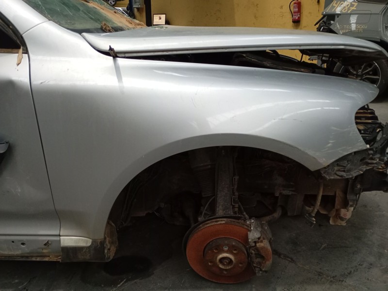 Recambio de aleta delantera derecha para volkswagen touareg (7la, 7l6, 7l7) 2.5 r5 tdi referencia OEM IAM   