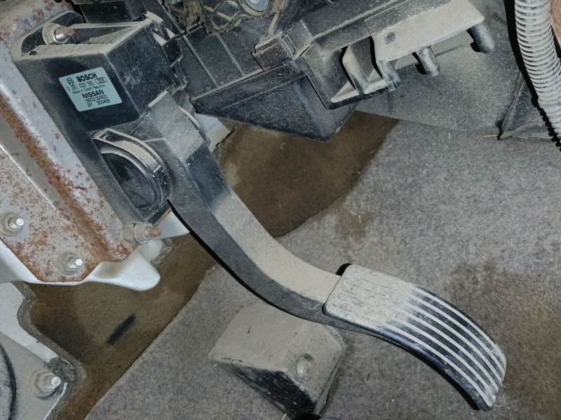 Recambio de pedal acelerador para nissan terrano ii (r20) 2.7 tdi 4wd referencia OEM IAM   