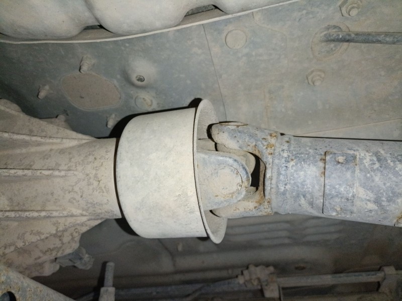 Recambio de transmision central para nissan terrano ii (r20) 2.7 tdi 4wd referencia OEM IAM   