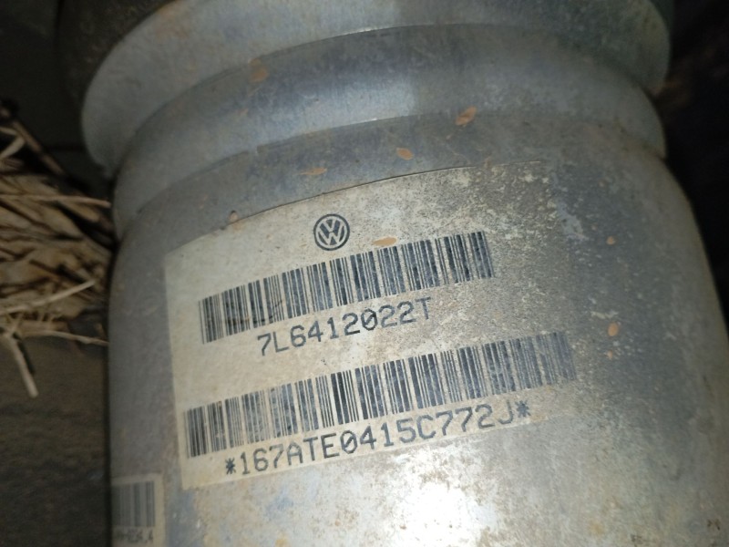 Recambio de amortiguador delantero derecho para volkswagen touareg (7la, 7l6, 7l7) 2.5 r5 tdi referencia OEM IAM 7L6412022T  