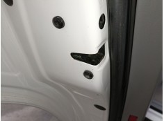 CERRADURA PUERTA TRASERA IZQUIERDA 